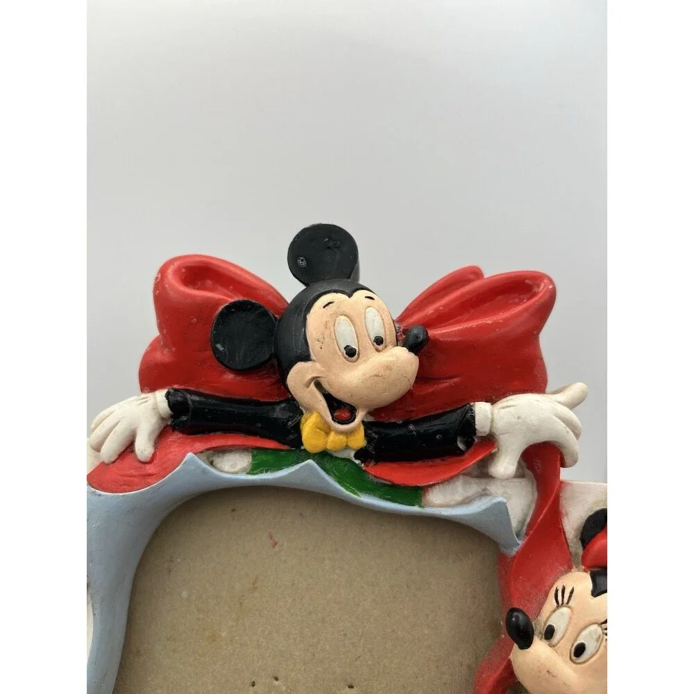 1993 WALT DISNEY WORLD CAST HOLIDAY CELEBRATION MICKEY MOUSE PICTURE FRAME